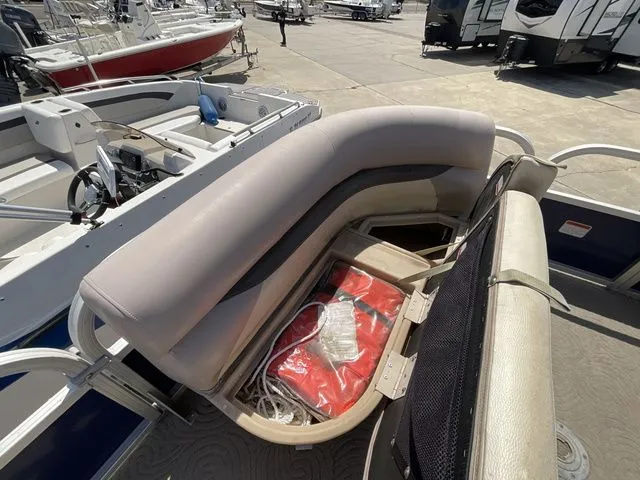 Slide: The Image of Sun Tracker 22 PB 2014 - 12