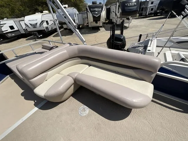 Slide: The Image of Sun Tracker 22 PB 2014 - 15