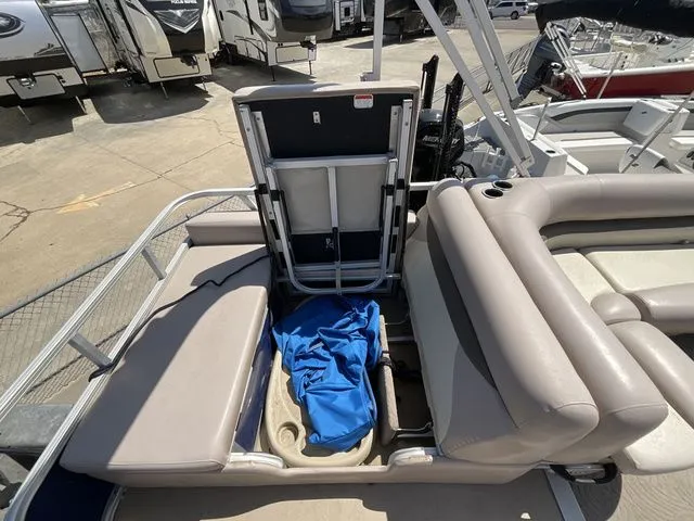 Slide: The Image of Sun Tracker 22 PB 2014 - 22