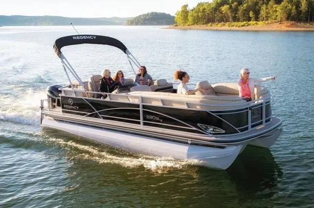 The Image of Regency 220 DL3 2017 - 1