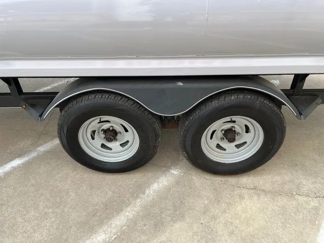 Slide: The Image of Regency 220 DL3 2017 - 9