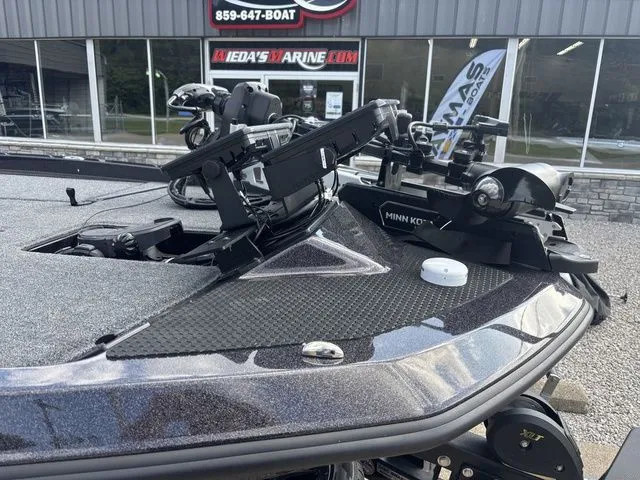 Slide: The Image of Ikon VLX 20 2025 - 14