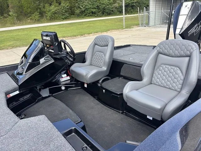 Slide: The Image of Ikon VLX 20 2025 - 20