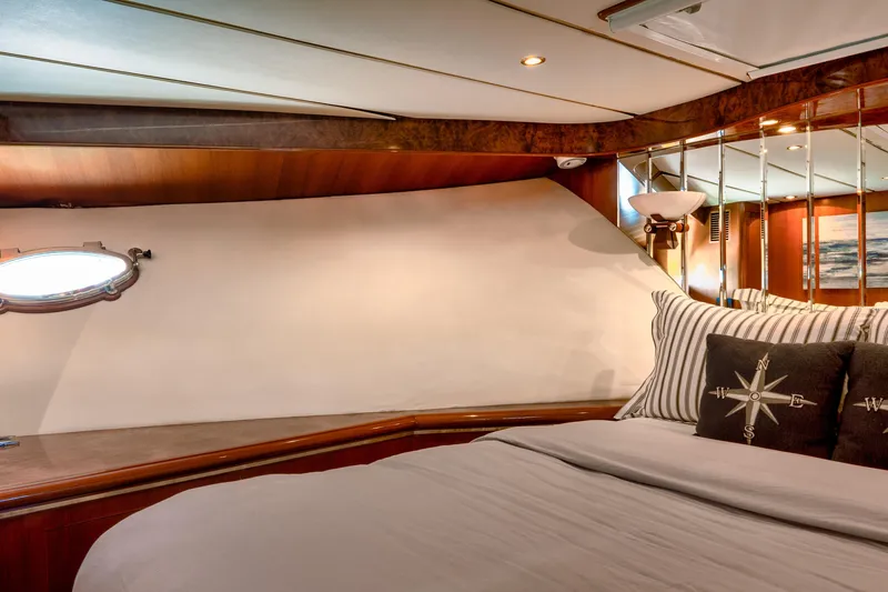 Slide: The Image of Luxurious cabin interior of 2003 Ocean Alexander 700 Classicco yacht. - 33