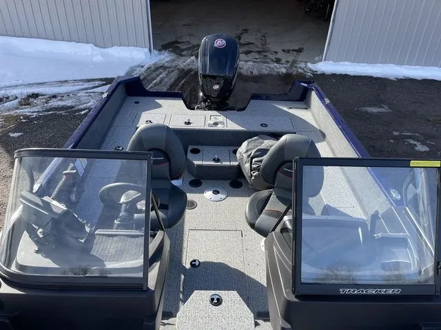 Slide: The Image of Tracker Pro Guide V-175 WT 2023 - 24