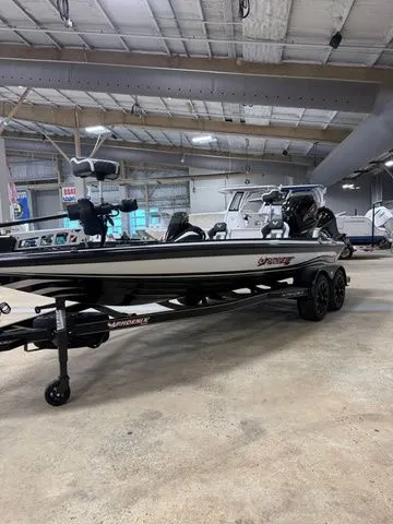 Slide: The Image of Phoenix Bass Boat 921 Elite X 2026 - 3