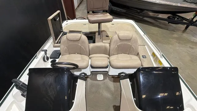 Slide: The Image of Skeeter ZX202C W/Yamaha 200 1999 - 17