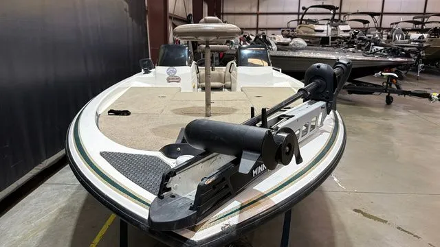 Slide: The Image of Skeeter ZX202C W/Yamaha 200 1999 - 8