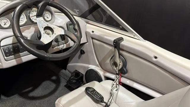 Slide: The Image of Skeeter Skeeter SL190 W/Yamaha 175 2012 - 14