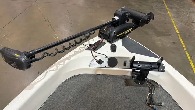 Slide: The Image of Skeeter Skeeter SL190 W/Yamaha 175 2012 - 19