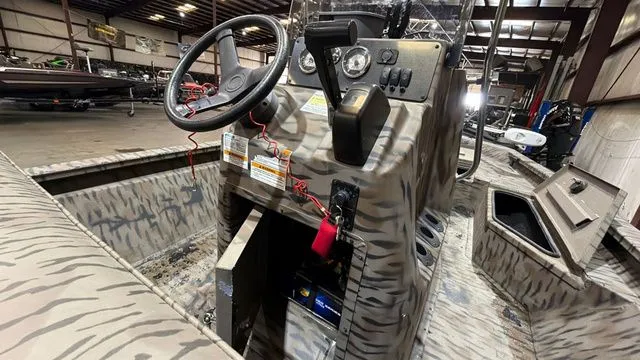 Slide: The Image of 2014 Xpress XP18CC boat with Yamaha 90, interior view. - 11