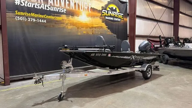 The Image of 2015 Xpress XP16PF boat with Yamaha 40 motor in showroom. - 1
