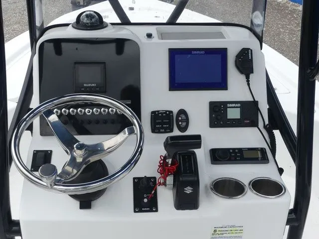 Slide: The Image of Sea Pro 228 2020 - 15