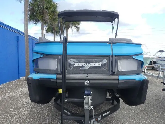 Slide: The Image of Sea-Doo Switch Cruise 21 2023 - 2