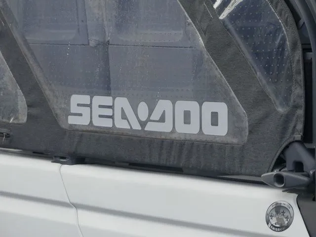 Slide: The Image of Sea-Doo Switch Cruise 21 2023 - 7