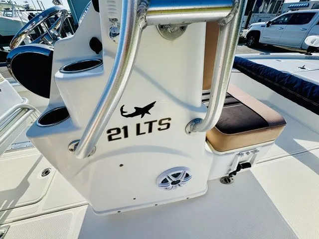 Slide: The Image of Mako 21 LTS 2016 - 12