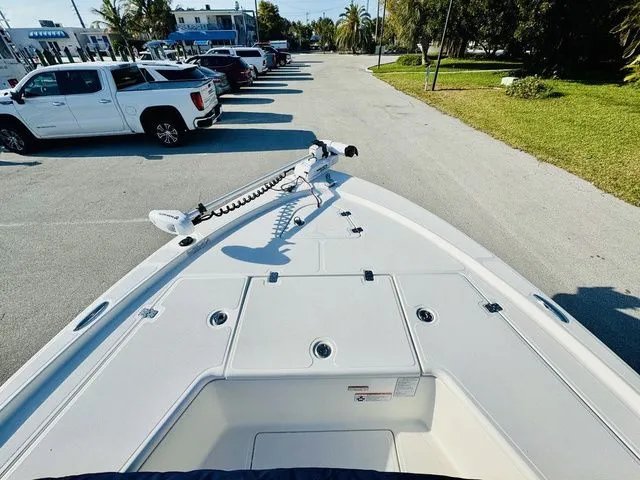 Slide: The Image of Mako 21 LTS 2016 - 16