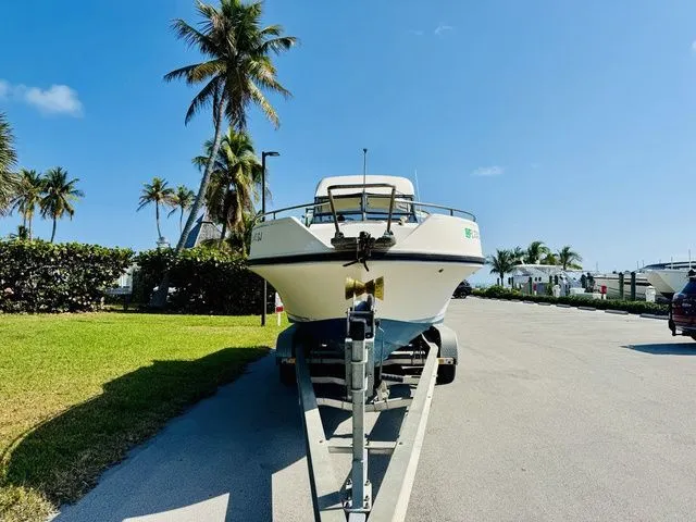 Slide: The Image of Stamas 26 Cuddy Center Console 1984 - 18