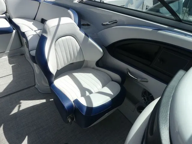 Slide: The Image of Crownline Boats 280 XSS 2025 - 14