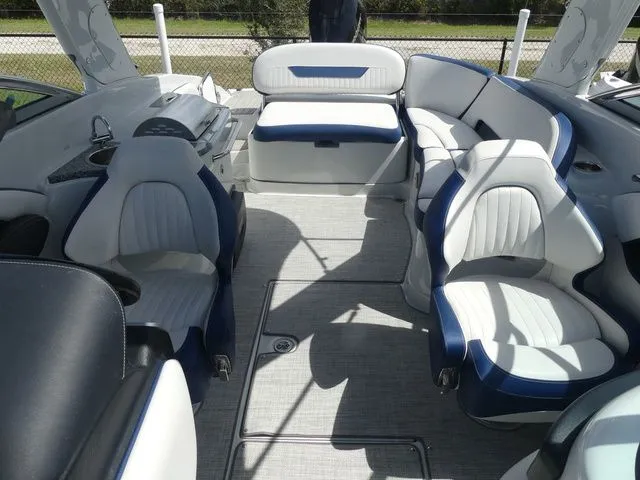Slide: The Image of Crownline Boats 280 XSS 2025 - 15