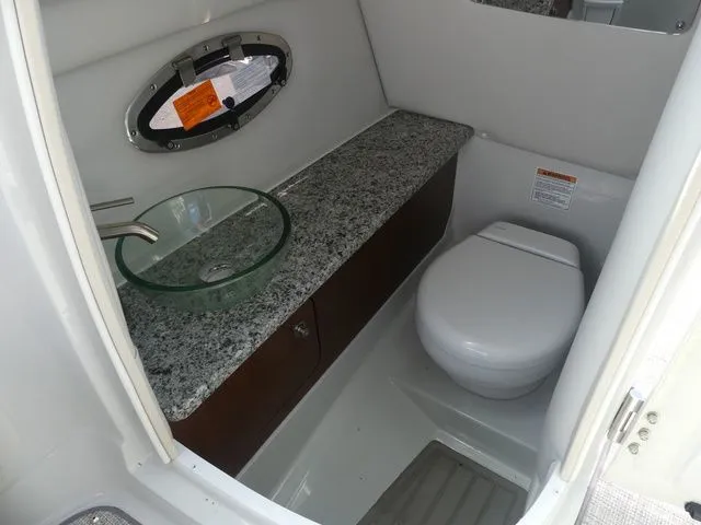 Slide: The Image of Crownline Boats 280 XSS 2025 - 18