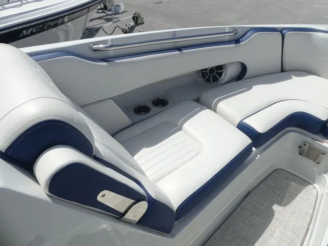 Slide: The Image of Crownline Boats 280 XSS 2025 - 21