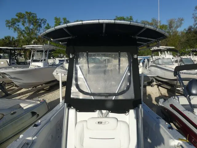 Slide: The Image of Sea Hunt Ultra 196 2017 - 15