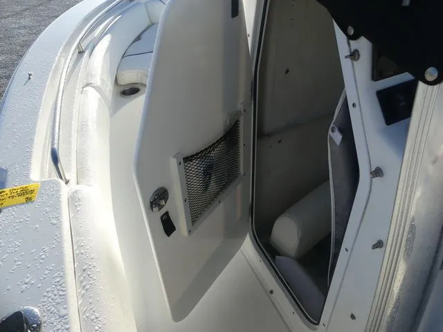 Slide: The Image of Sea Hunt Ultra 196 2017 - 16