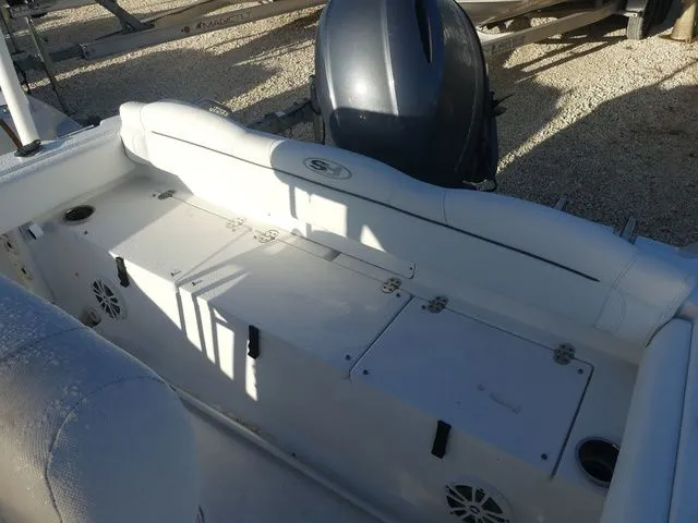 Slide: The Image of Sea Hunt Ultra 196 2017 - 7