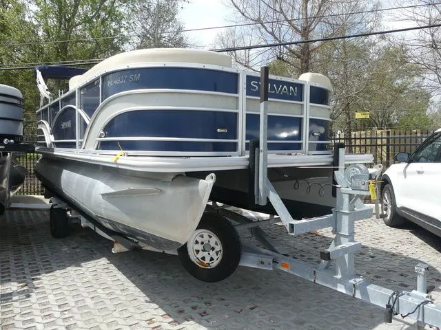 The Image of Sylvan 8520 Cruise 2018 - 1