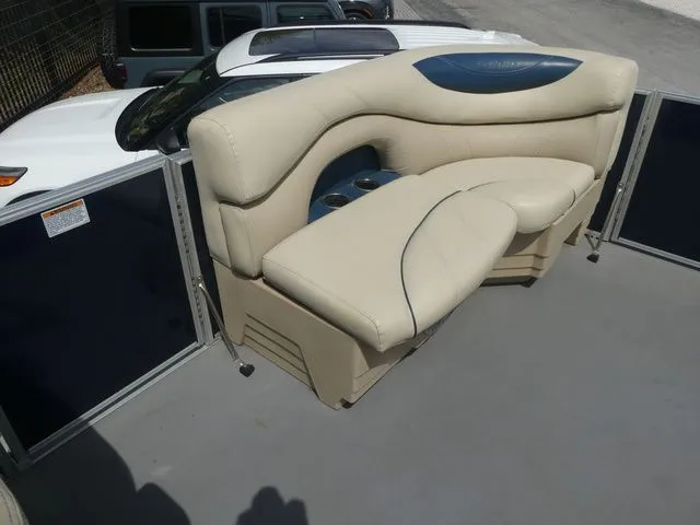 Slide: The Image of Sylvan 8520 Cruise 2018 - 12