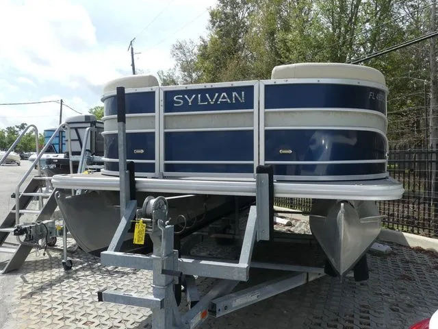 Slide: The Image of Sylvan 8520 Cruise 2018 - 3