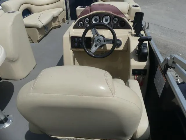 Slide: The Image of Sylvan 8520 Cruise 2018 - 7