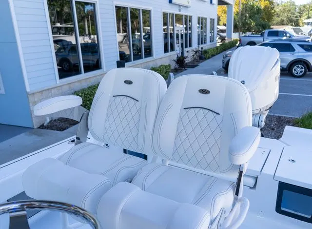 Slide: The Image of Sportsman Masters 247OE Bay Boat 2026 - 27