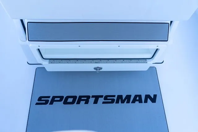 Slide: The Image of Sportsman Masters 247OE Bay Boat 2026 - 31