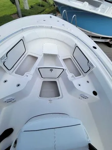 Slide: The Image of Sportsman Masters 247OE Bay Boat 2026 - 72