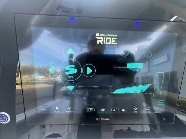 Slide: The Image of Grady-White Fisherman 180 2025 - 11