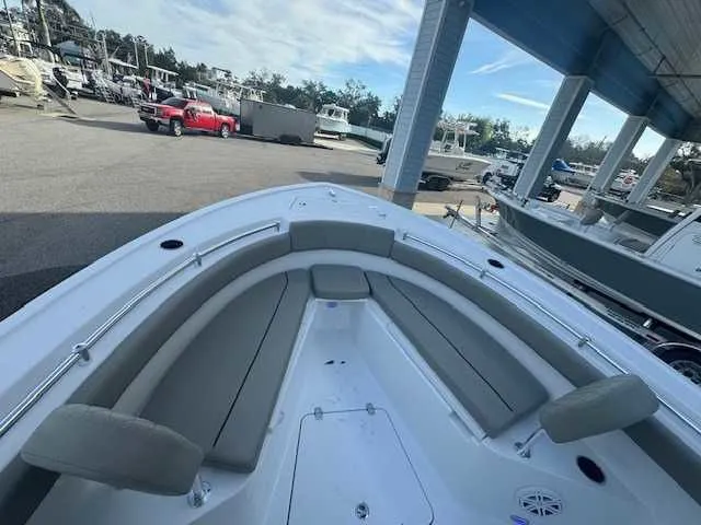 Slide: The Image of Grady-White Fisherman 180 2025 - 17