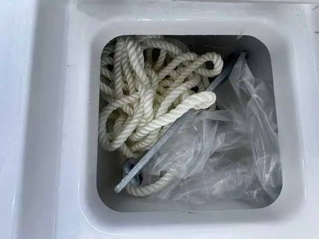 Slide: The Image of Grady-White Fisherman 180 2025 - 8