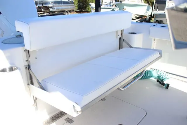 Slide: The Image of Sea Pro 239 Deep-V CC 2023 - 12