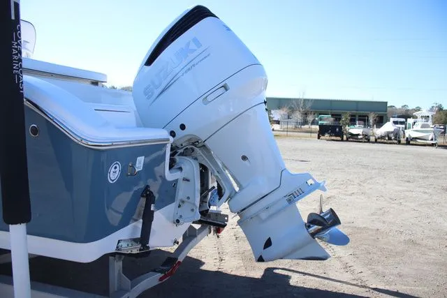 Slide: The Image of Sea Pro 239 Deep-V CC 2023 - 13