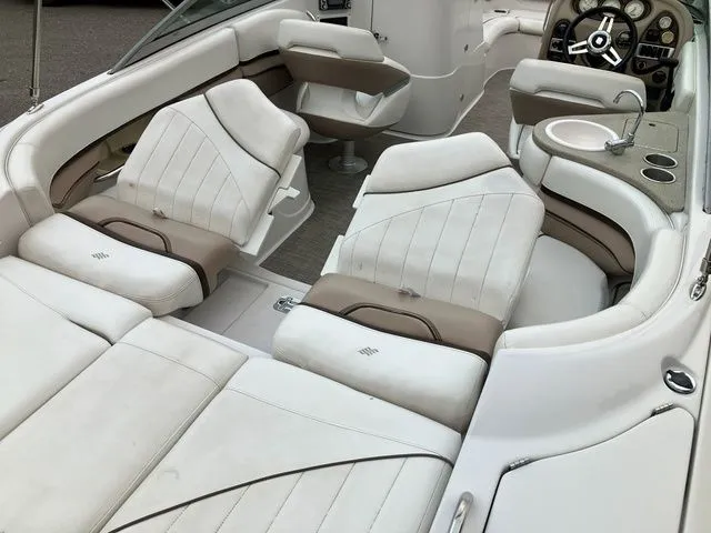 Slide: The Image of Four Winns 240 Horizon 2006 - 16