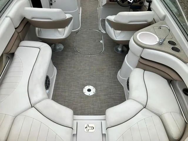 Slide: The Image of Four Winns 240 Horizon 2006 - 9