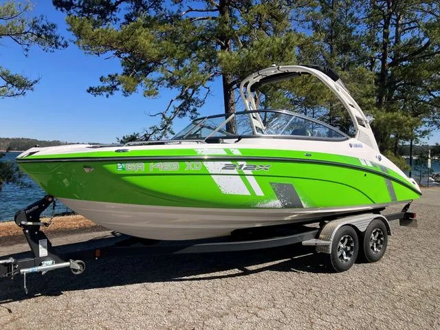 Slide: The Image of Yamaha 212X 2021 - 2