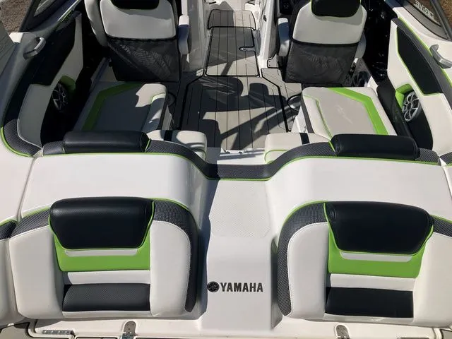 Slide: The Image of Yamaha 212X 2021 - 8