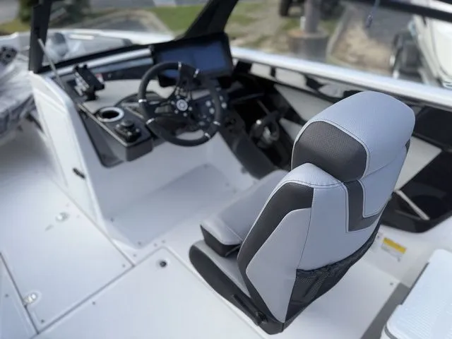 Slide: The Image of Yamaha 222XE 2026 - 10