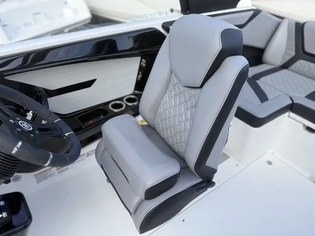 Slide: The Image of Yamaha 222XE 2026 - 11