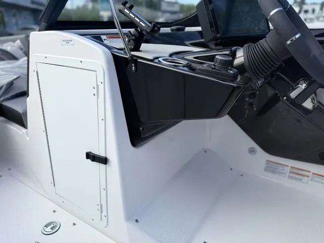 Slide: The Image of Yamaha 222XE 2026 - 23