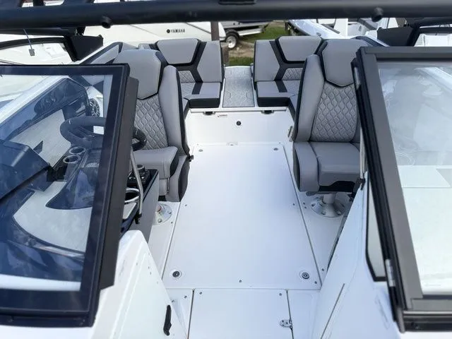 Slide: The Image of Yamaha 222XE 2026 - 25