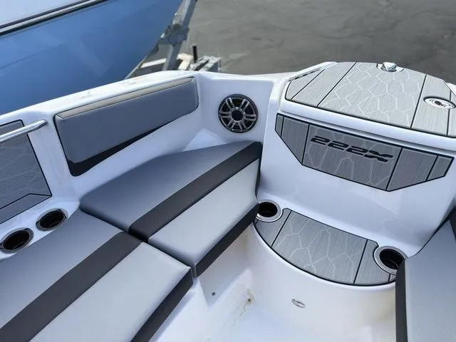 Slide: The Image of Yamaha 222XE 2026 - 28